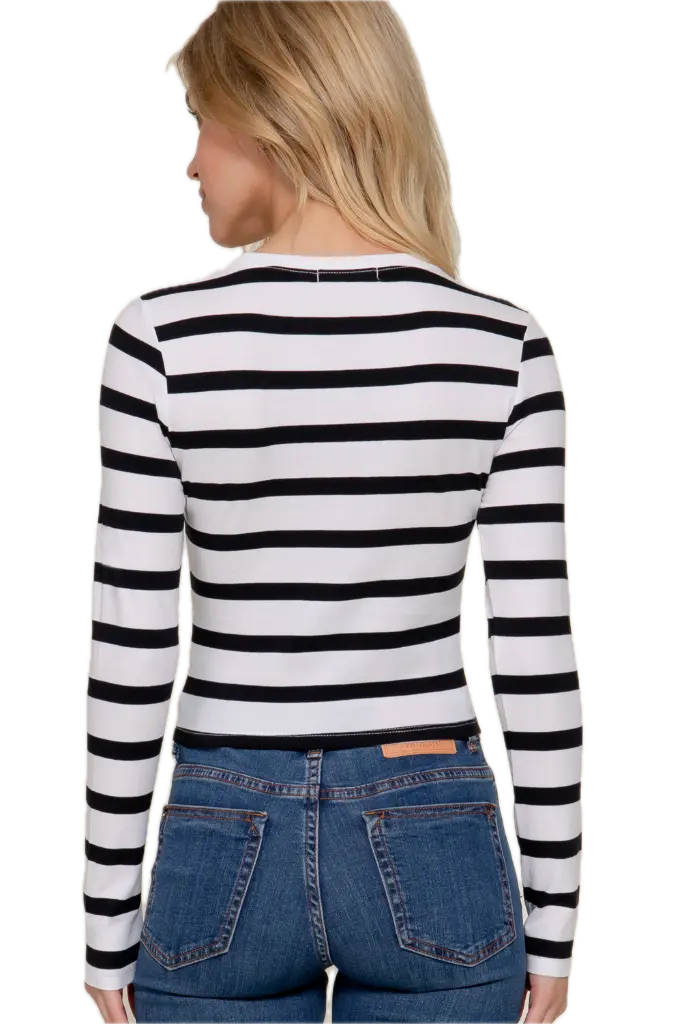 T14157OFFWHITEBLACK_4 Background Removed.webp