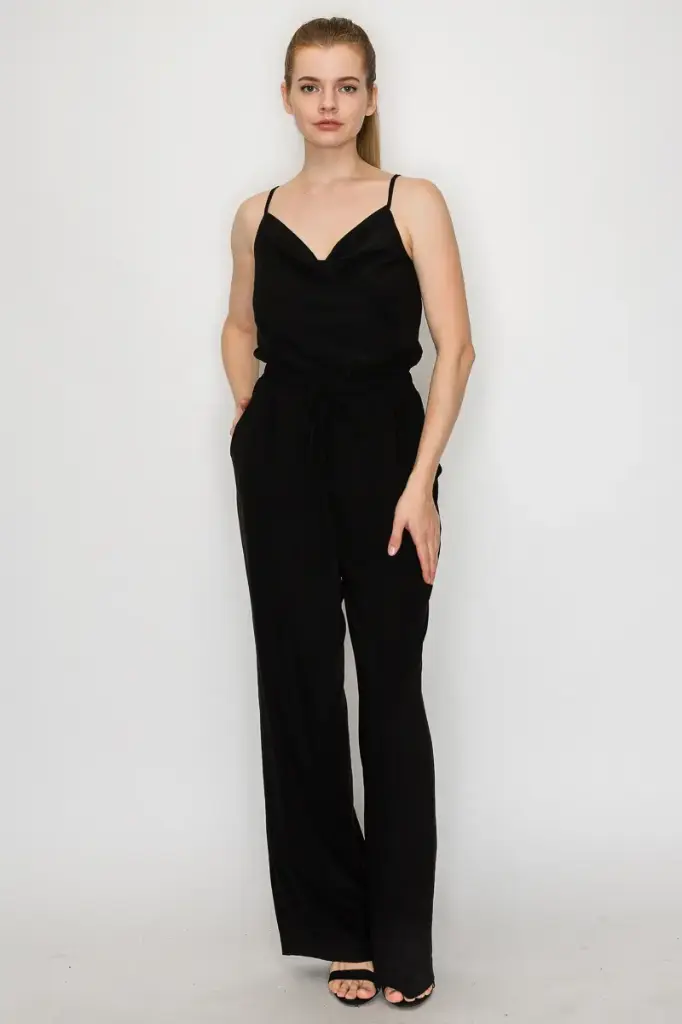 Jumpsuit con Cuello Drapeado