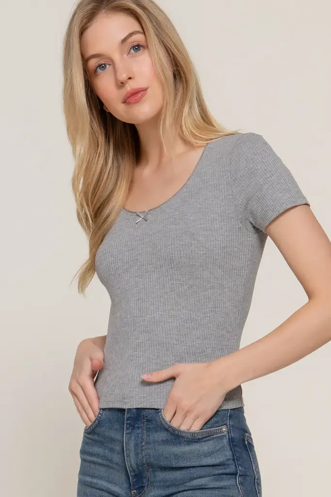 Playera de Canalé con Detalle de Encaje