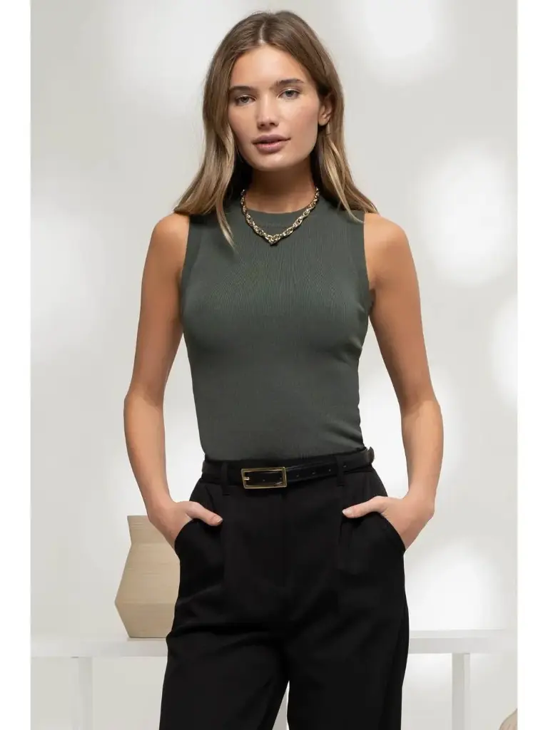 TW1410 Top Sin Mangas de Cuello Alto