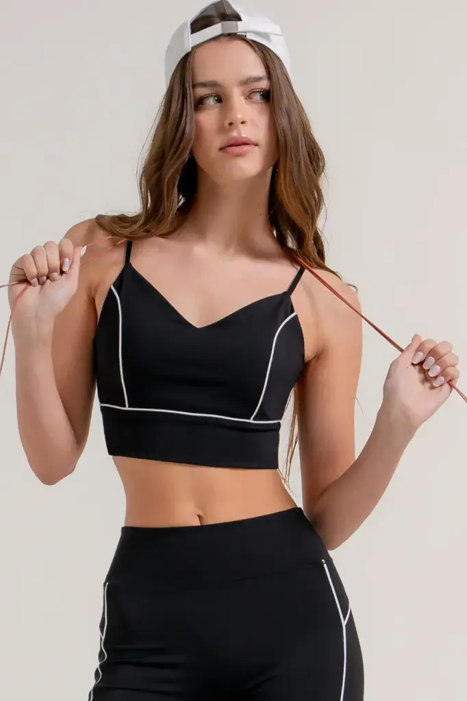T14564 Top Deportivo con Vivo y Escote