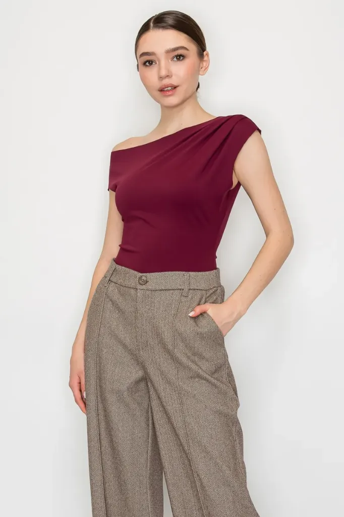 IT93251 Unbalnced Neck Bodysuit (Burgundy, S)