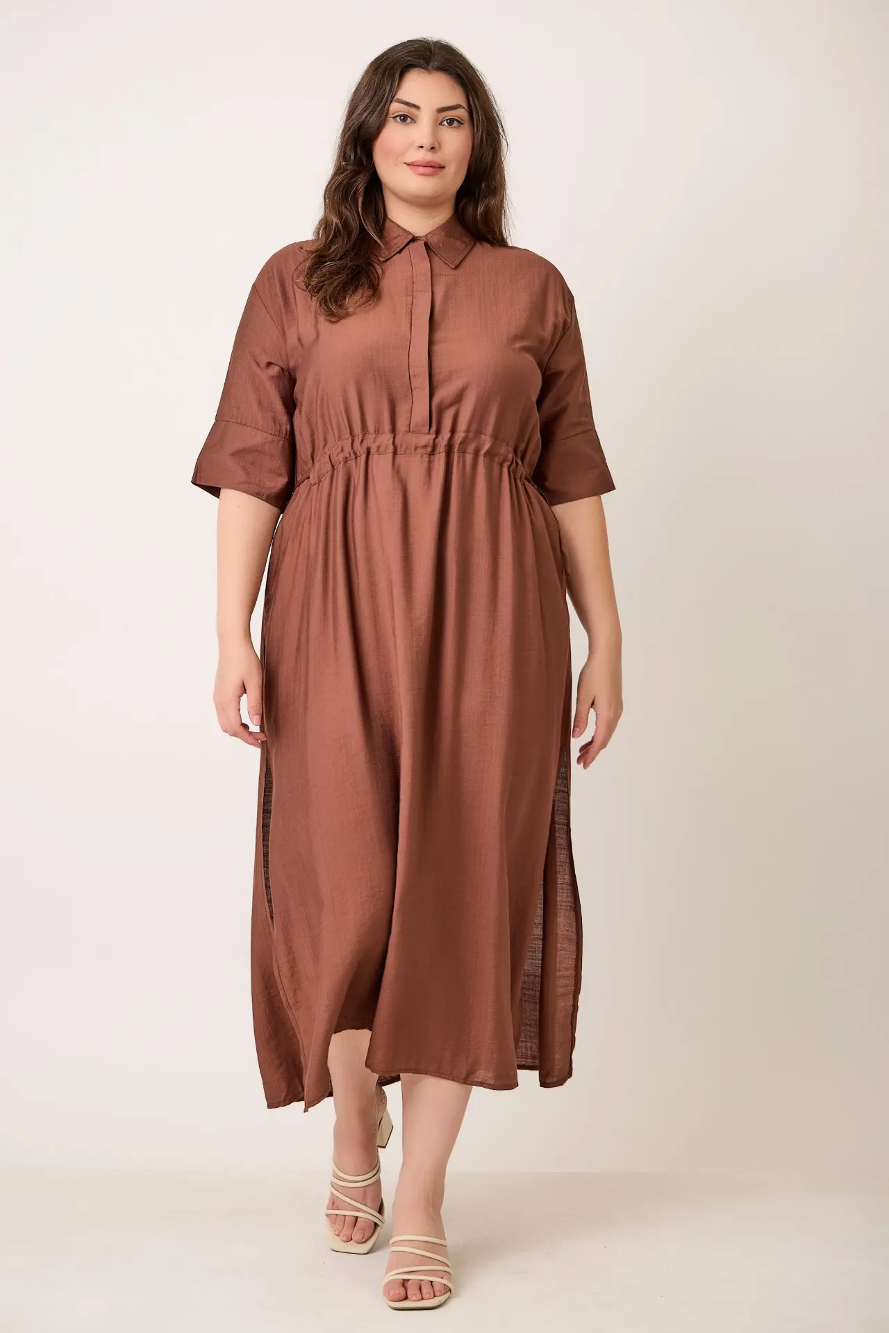 R315 Vestido Midi con Cuello Camisero (XL)