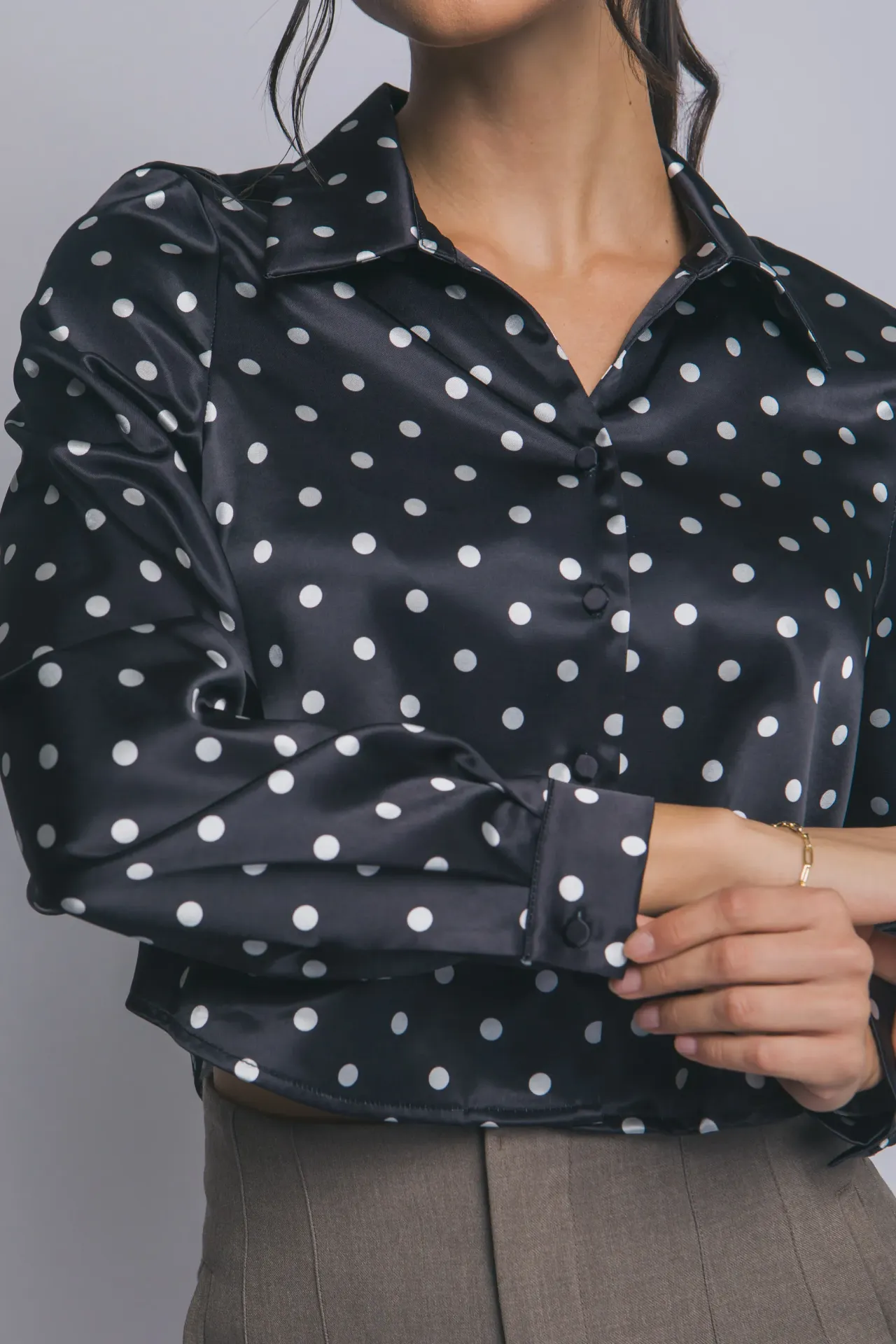 10452TN Polka Dot Satin Shirt (Black, S)