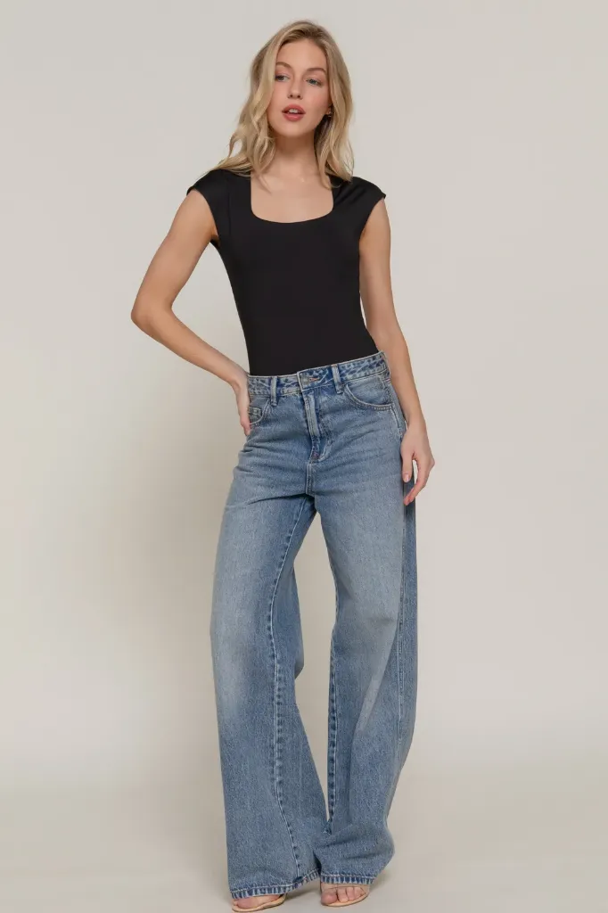 P14501 Short Cap Slv Scoop Neck Bodysuit (Black, S)