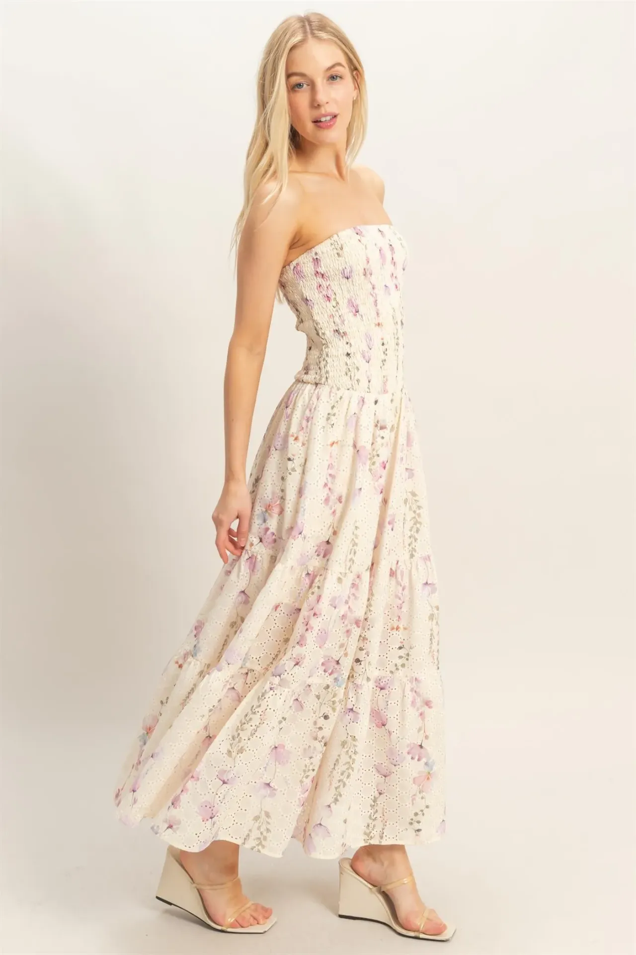 HF25E642-D Vestido Maxi Floral Strapless con Busto Smock