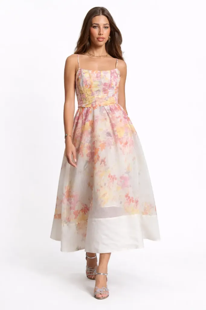 ITD8894 Vestido Corto con Corpiño Estructurado y Falda