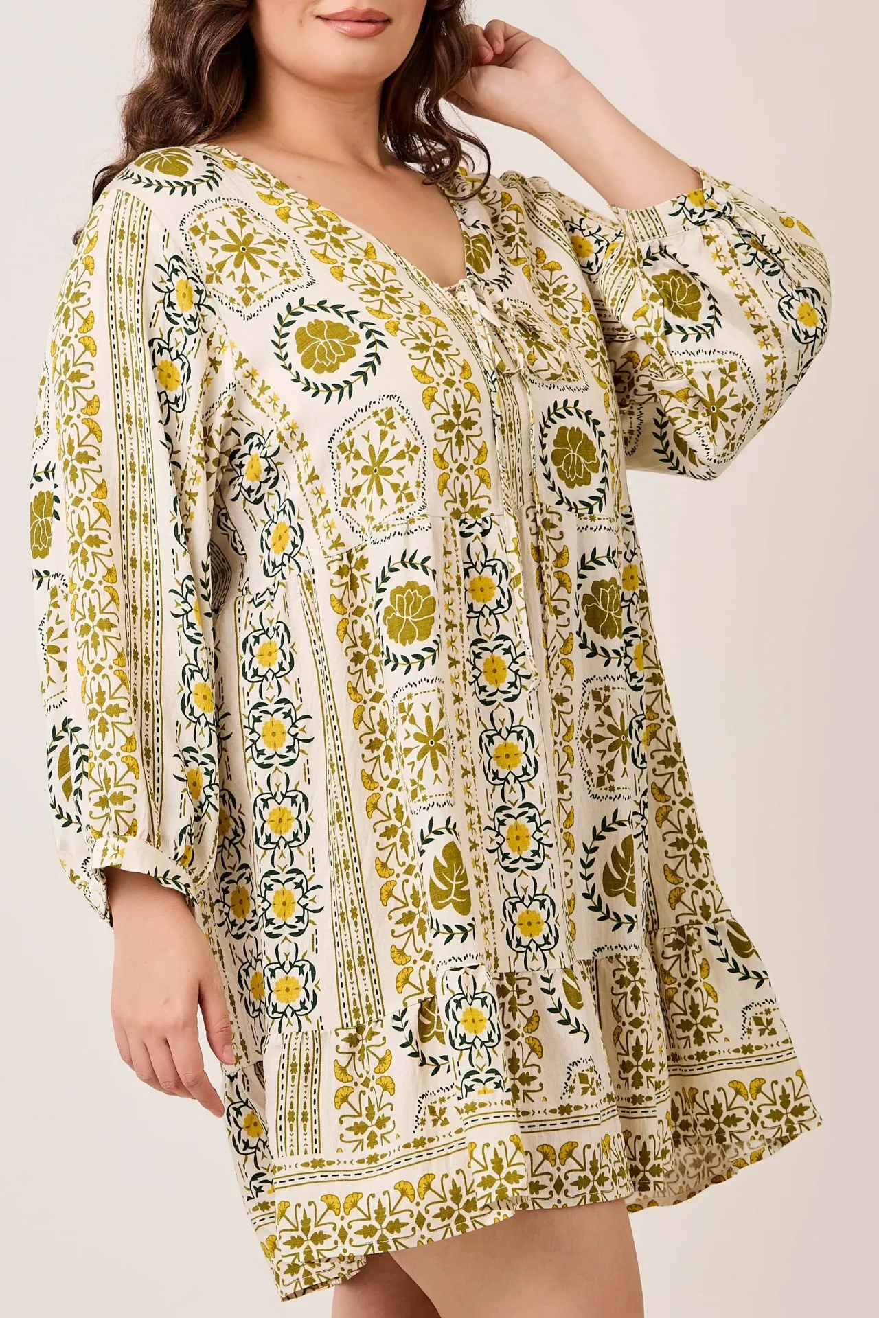 R286 Plus Size Boho Print Mini Dress (XL)