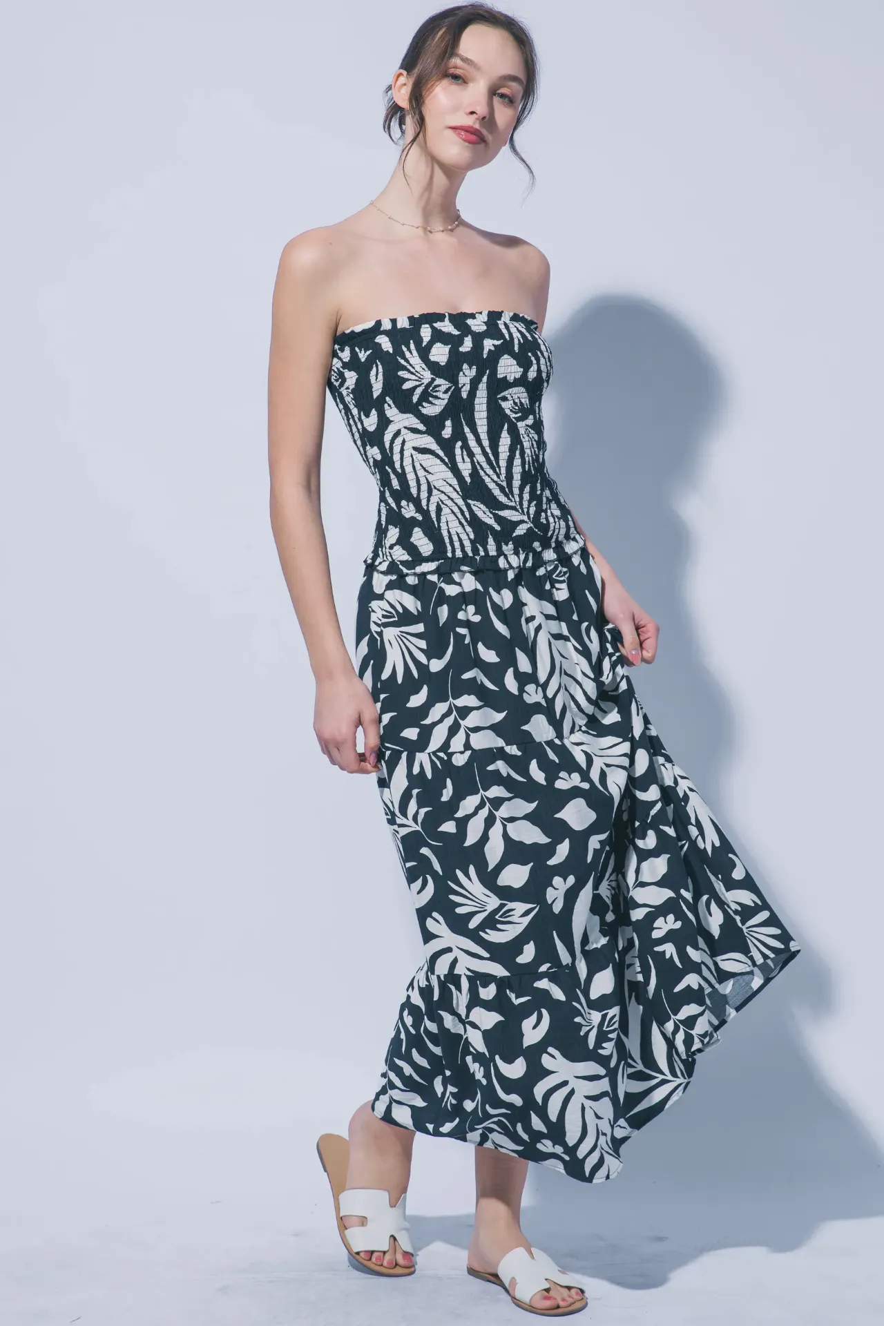 4986DN Floral Maxi Dress (Black, S)