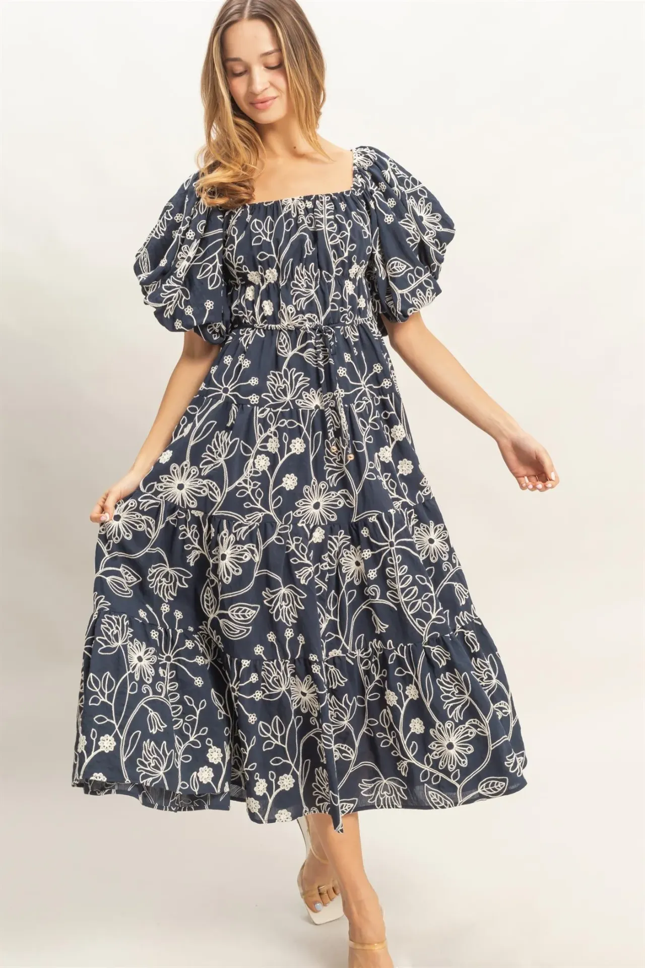 HF26C777-D Vestido con Estampado Floral