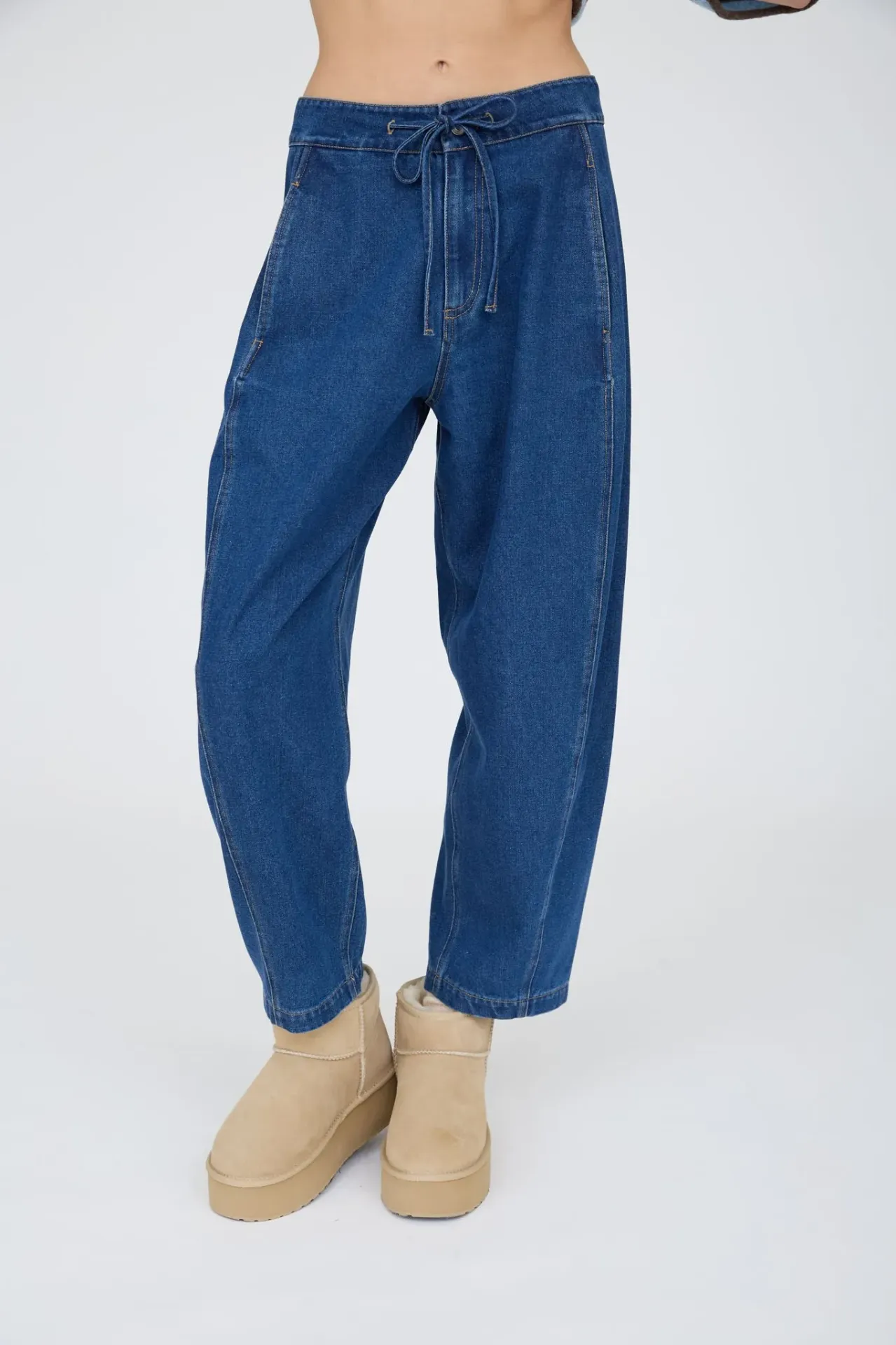 J6SX1005-B Jeans de Tiro Alto con Pierna Globo