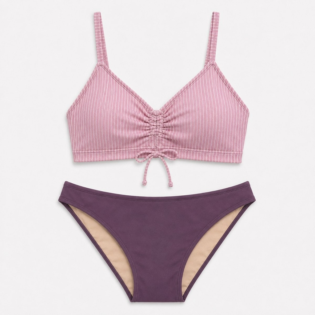 Bikini y Ciruela